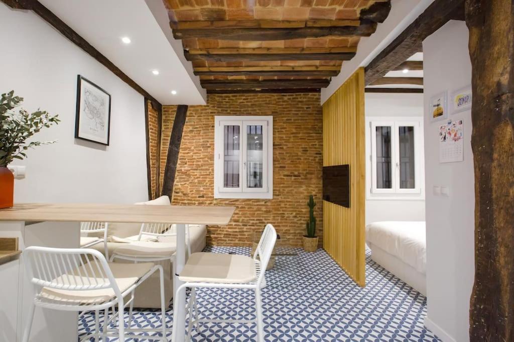 Etxeburu Apartment Билбао Екстериор снимка