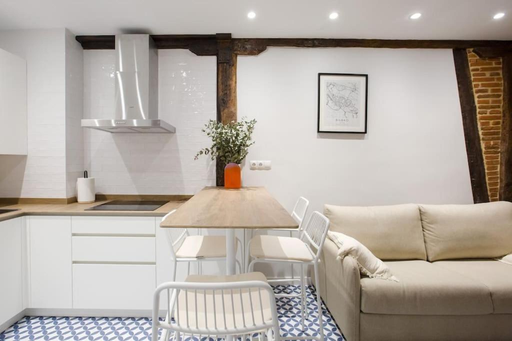 Etxeburu Apartment Билбао Екстериор снимка