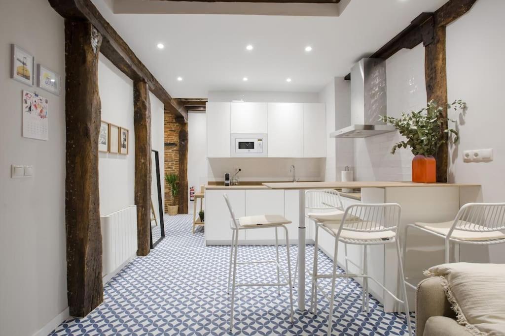 Etxeburu Apartment Билбао Екстериор снимка