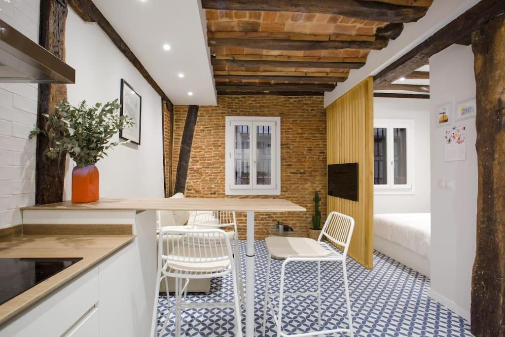 Etxeburu Apartment Билбао Екстериор снимка